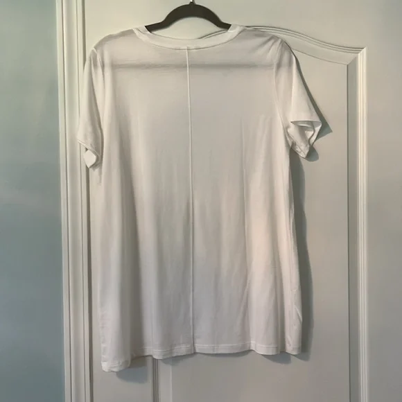 NWOT Sz Large Not Monday Emma White Short Sleeve T Shirt - Picture 7 of 10